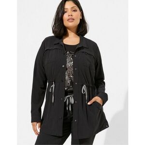 Torrid Happy Camper Stretch Woven Anorak Jacket Size 3x Black Pockets